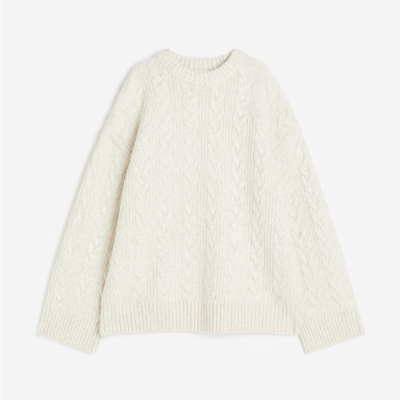 Oversized cable knit cream crewneck sweater - Picture 1 of 5